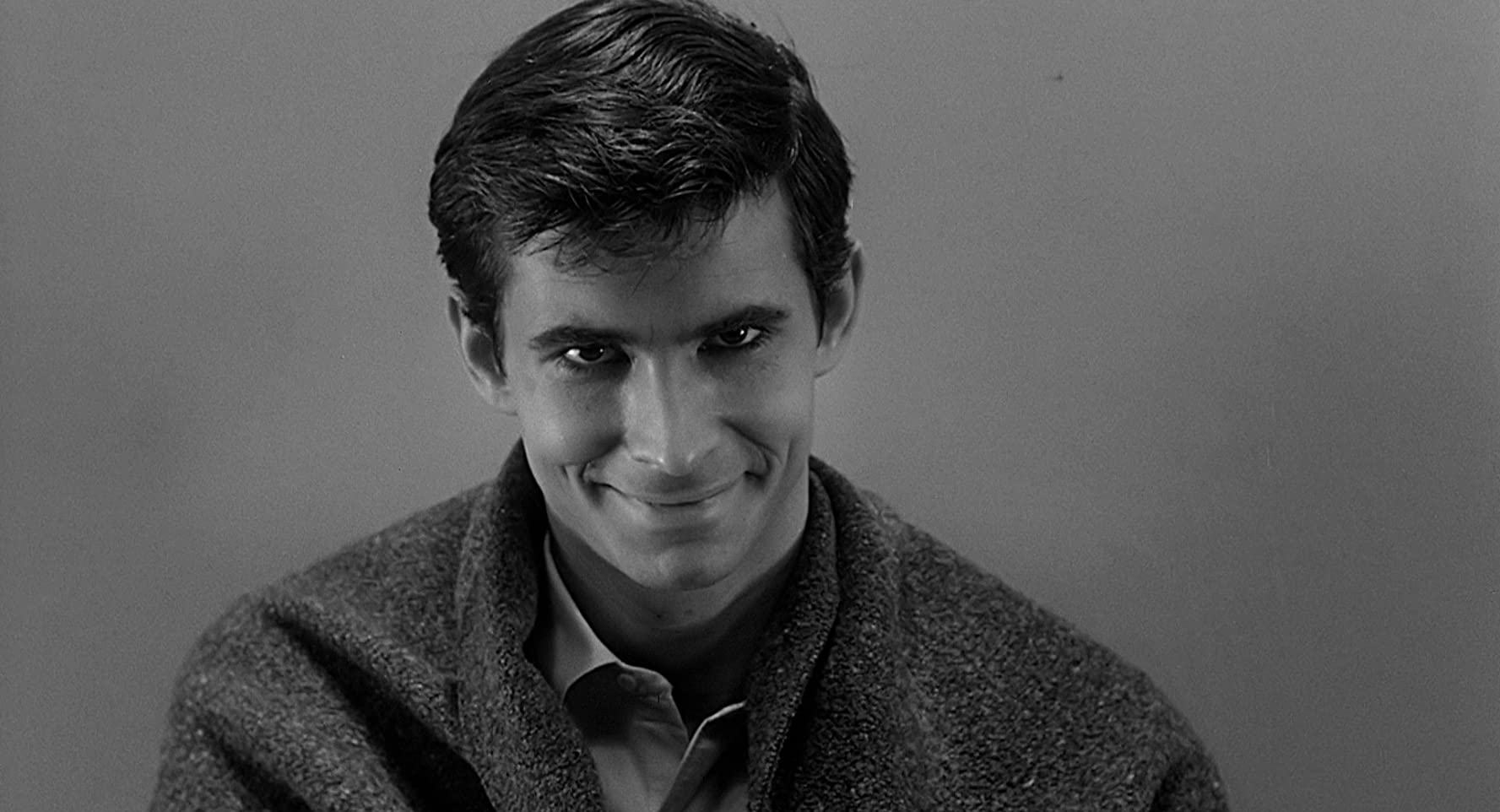 Anthony Perkins como Norman Bates en Psicosis (1960).